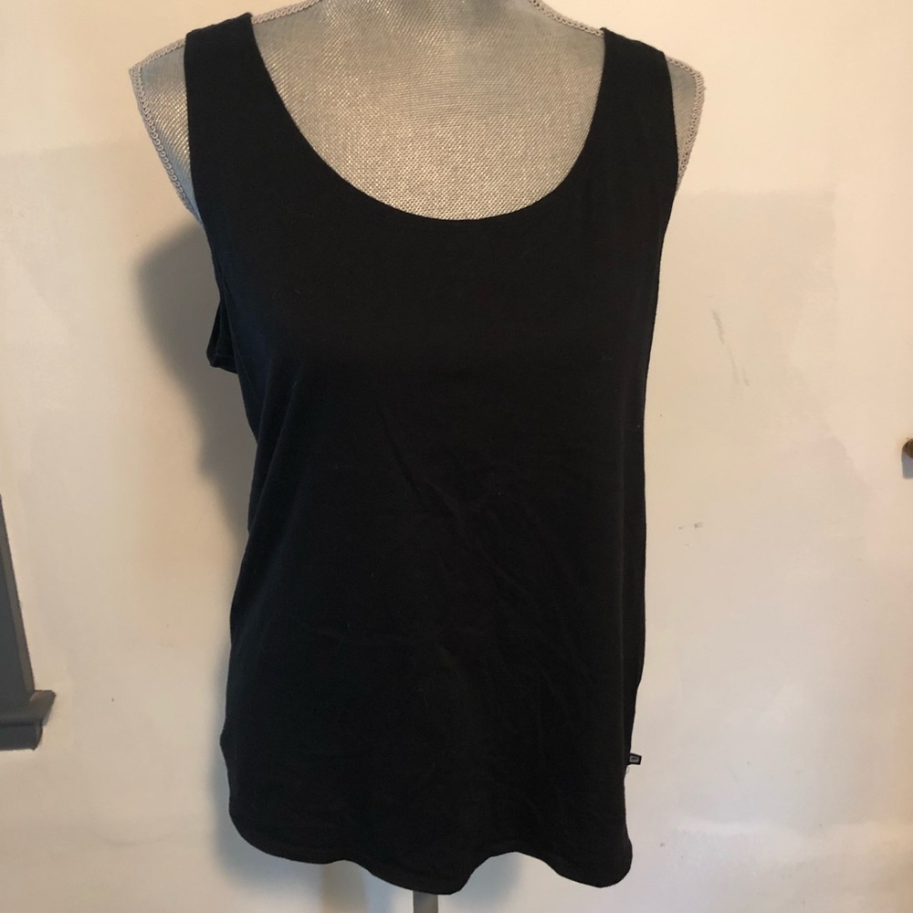 Fabletics Open Back w/ Twist Yoga Tank